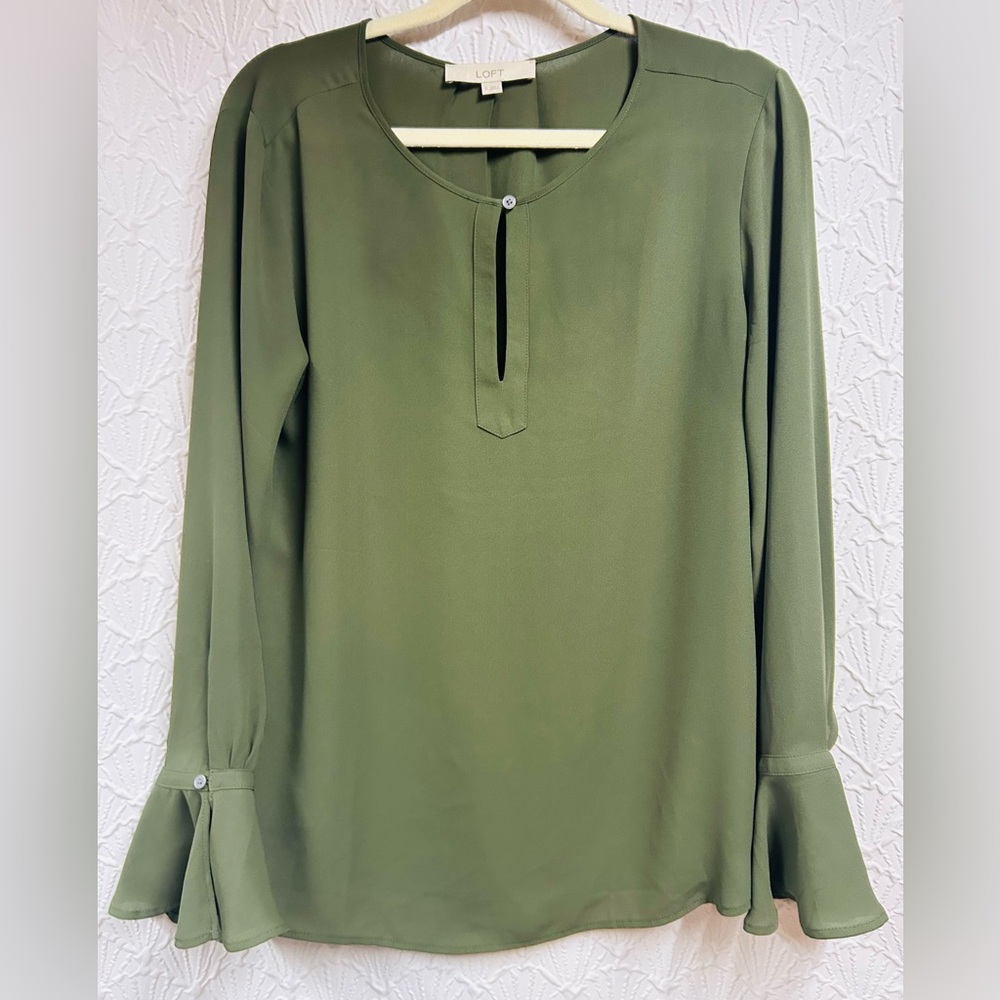 Loft Medium Green Keyhole Blouse